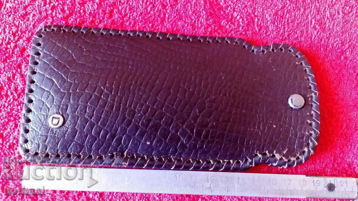 Husa veche pentru ochelari, piele naturala, lucrata manual