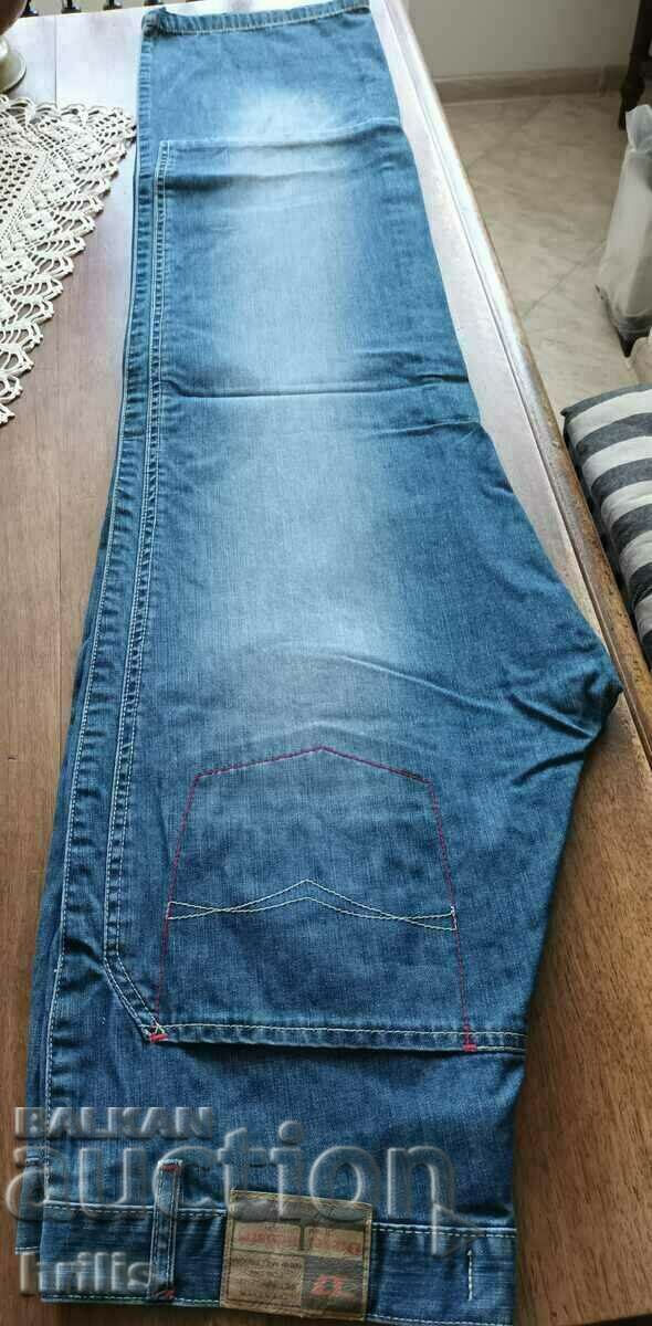 DIESEL - MEN'S JEANS ORIGINAL, GREAT with price 24.00 BGN | € 12.27 DIESEL - MEN'S JEANS ORIGINAL, GREAT with price 24.00 BGN | € 12.27