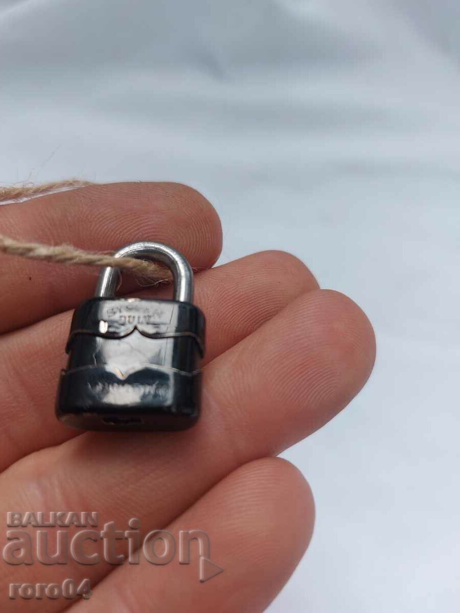 PADLOCK - SISTEM DULV with price 9.99 BGN | € 5.11