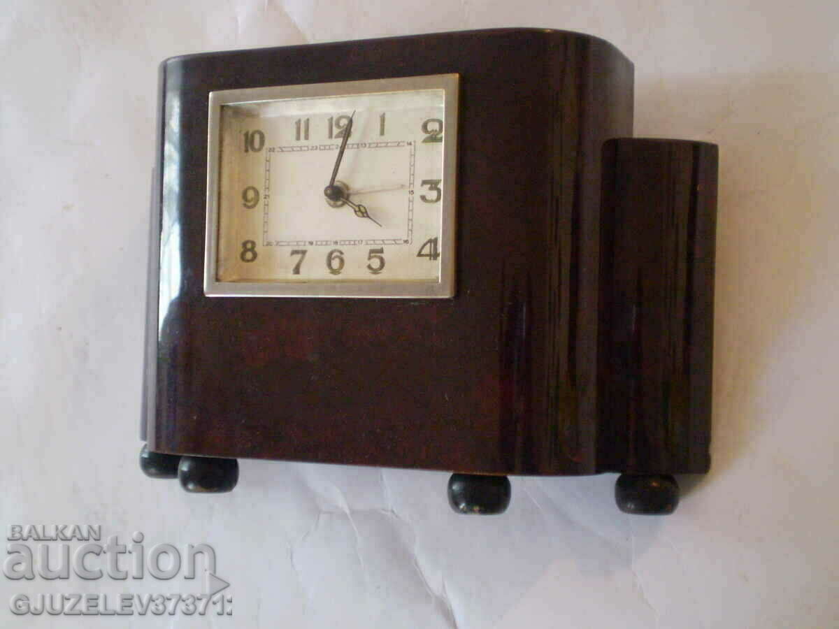 Επιτραπέζιο ρολόι Ξυπνητήρι HANSA Χρηματοκιβώτιο Λειτουργεί με τιμή 149.00 BGN | € 76.18 Επιτραπέζιο ρολόι Ξυπνητήρι HANSA Χρηματοκιβώτιο Λειτουργεί με τιμή 149.00 BGN | € 76.18