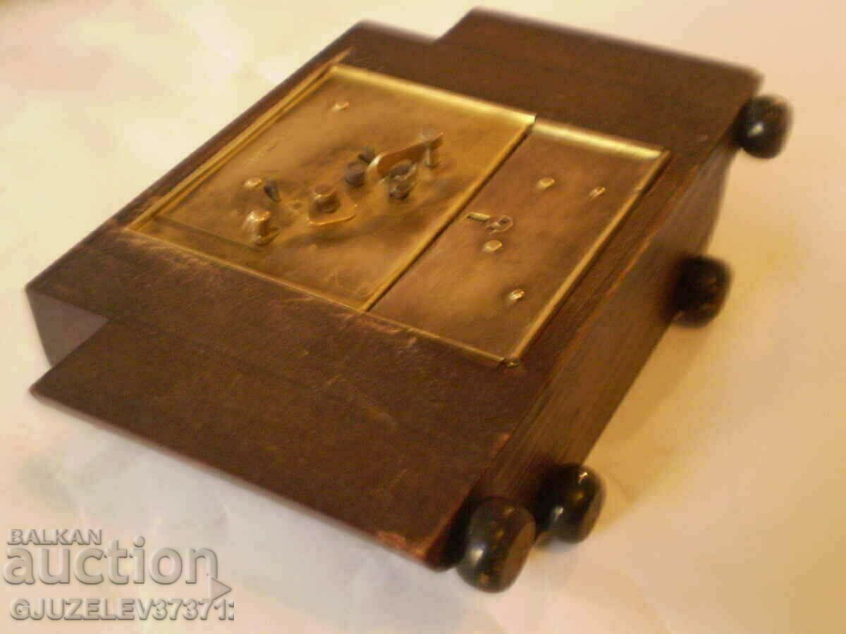 Επιτραπέζιο ρολόι Ξυπνητήρι HANSA Χρηματοκιβώτιο Λειτουργεί - 7 Επιτραπέζιο ρολόι Ξυπνητήρι HANSA Χρηματοκιβώτιο Λειτουργεί - 7