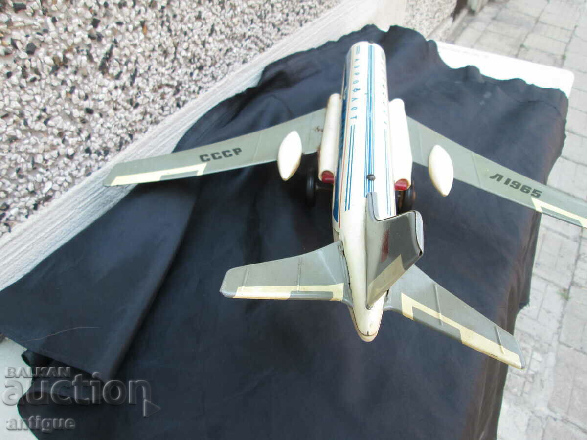 METAL MODEL OF AIRPLANE-AEROFLOT USSR - 5 METAL MODEL OF AIRPLANE-AEROFLOT USSR - 5