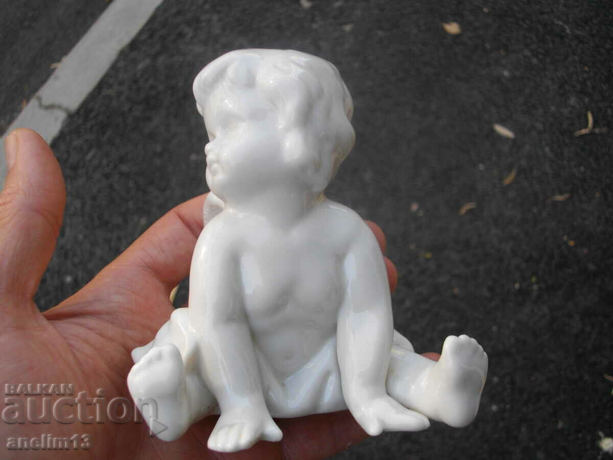 STAR PORSELAN ANGELCHE with price 30.00 BGN | € 15.34