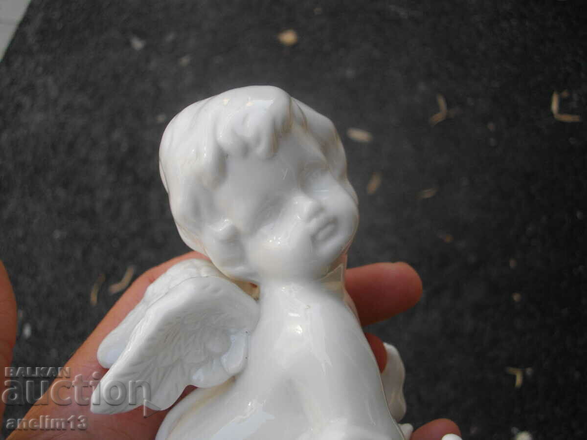 Auction  STAR PORSELAN ANGELCHE