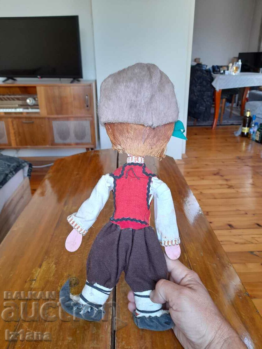 Delivery of Old wall doll Delivery of Old wall doll