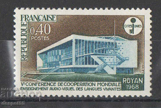 1968. Franţa. Conferința despre limbile lumii.