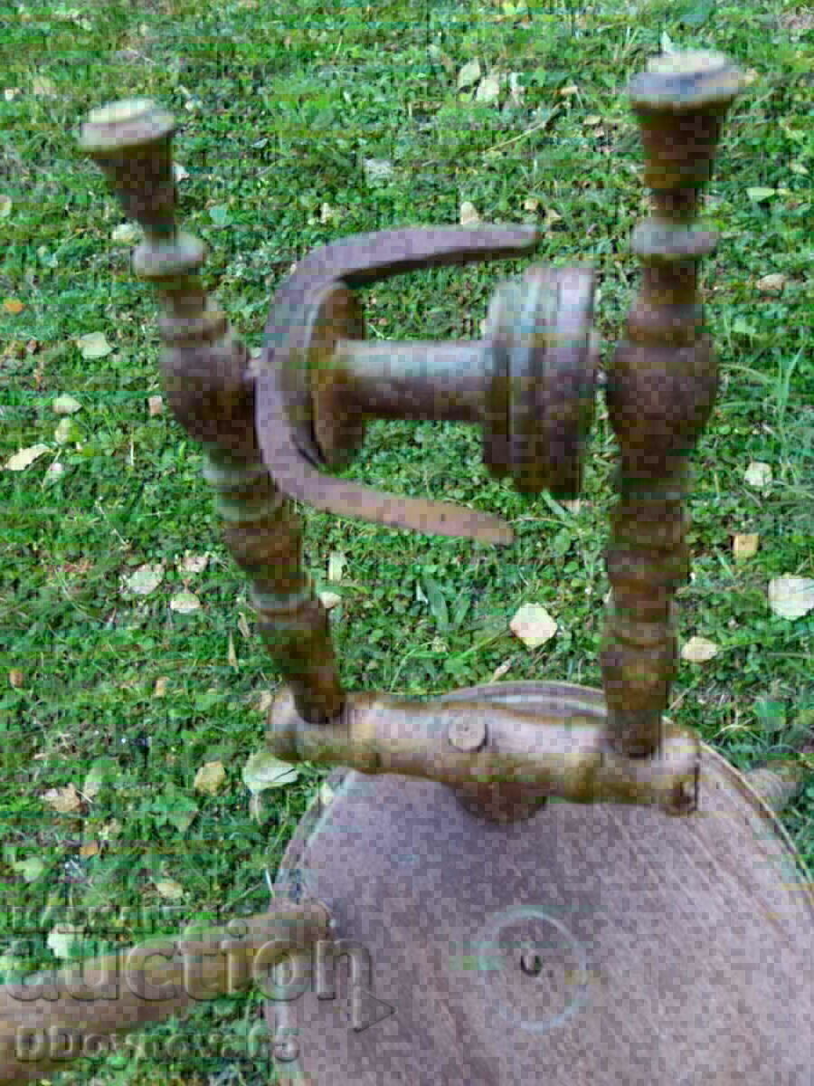 Auction  Old ratchet