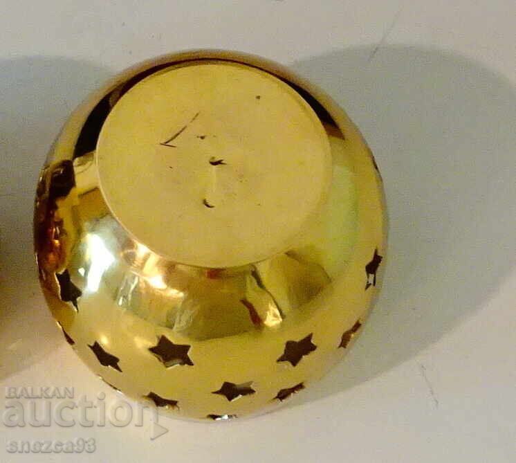 Delivery of German bronze candlestick with stars Delivery of German bronze candlestick with stars