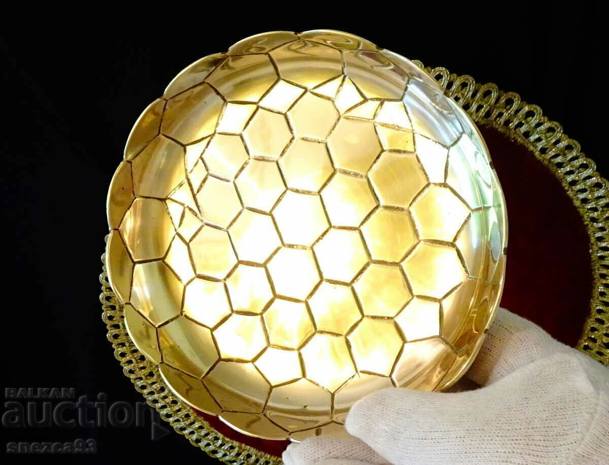 Delivery of Bronze candy bowl, bowl, football. Delivery of Bronze candy bowl, bowl, football.