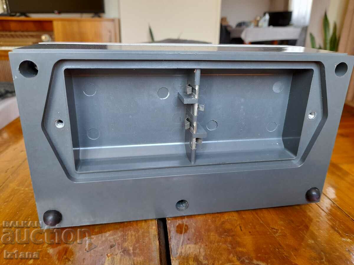 Old ohm meter PU 310 - 7 Old ohm meter PU 310 - 7