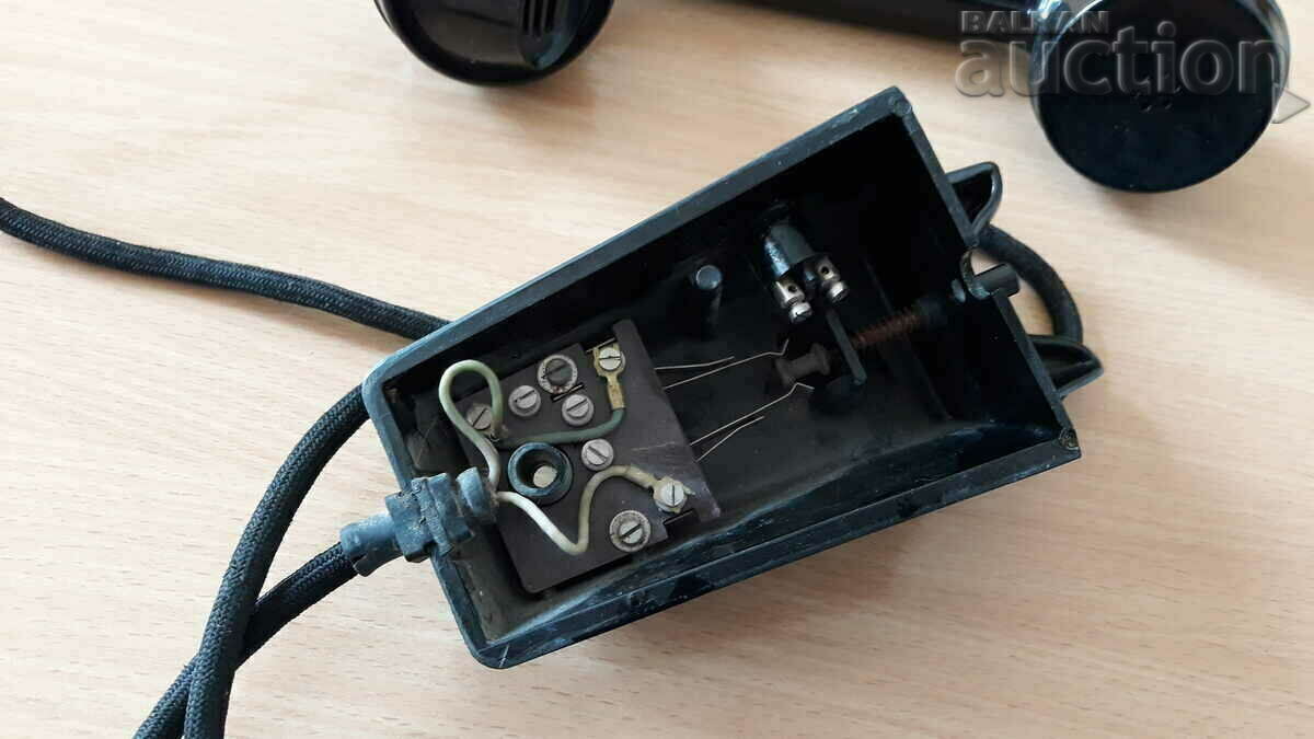 Delivery of vintage intercom bakelite telephone Delivery of vintage intercom bakelite telephone