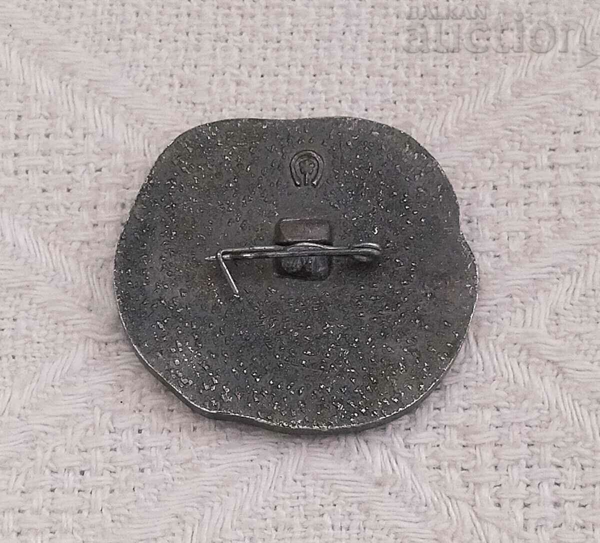 MOSCOW KREMLIN PALACE OF CONGRESS RUSSIA BADGE with price 1.00 BGN | € 0.51 MOSCOW KREMLIN PALACE OF CONGRESS RUSSIA BADGE with price 1.00 BGN | € 0.51