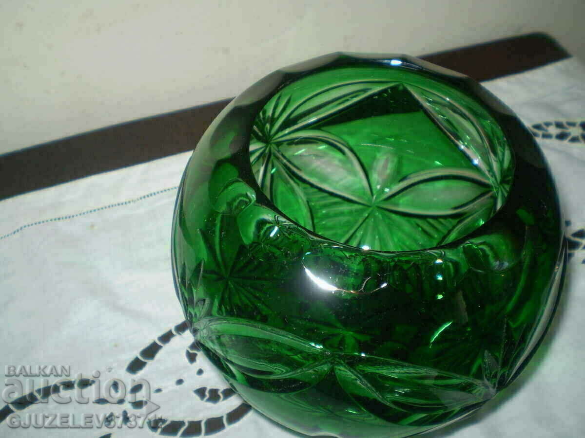 Аукцион Зелена кръгла тежка кристална ваза рязан кристал Аукцион Зелена кръгла тежка кристална ваза рязан кристал