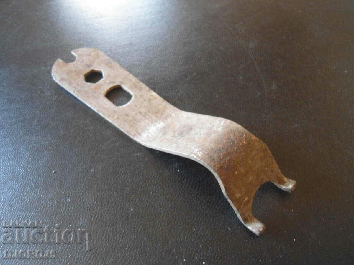 Auction An old switch Auction An old switch