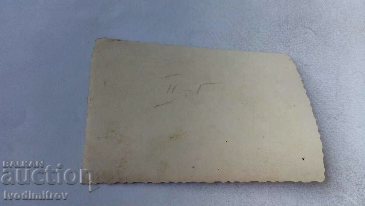 Φωτογραφία Άνδρες και γυναίκες σε ένα ταξίδι στα βουνά με τιμή 1.35 BGN | € 0.69