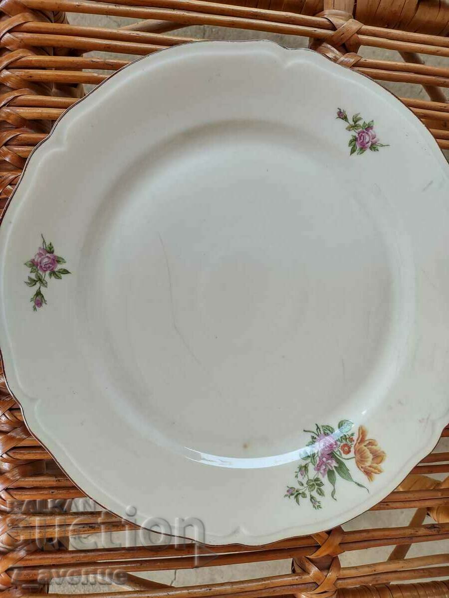 Παλιά πιάτα πορσελάνης, βουλγαρική πορσελάνη, παλιάς ποιότητας με τιμή 99.00 BGN | € 50.62 Παλιά πιάτα πορσελάνης, βουλγαρική πορσελάνη, παλιάς ποιότητας με τιμή 99.00 BGN | € 50.62