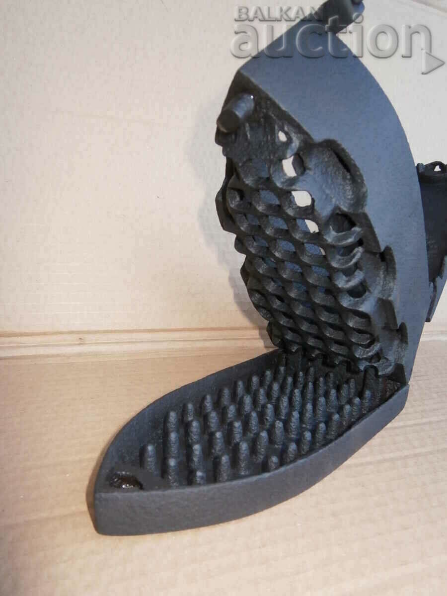 antique hot iron 19th century VULKAN RRRR - 5 antique hot iron 19th century VULKAN RRRR - 5