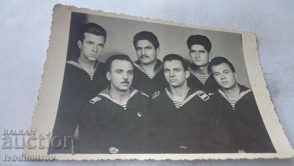 Снимка Сержанти с морски униформи