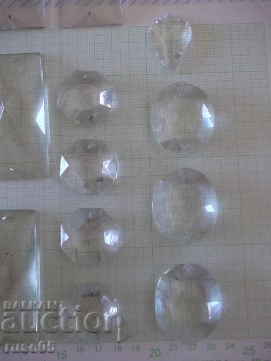 Аукцион Лот от 18 бр. фасетирани стъкла Аукцион Лот от 18 бр. фасетирани стъкла