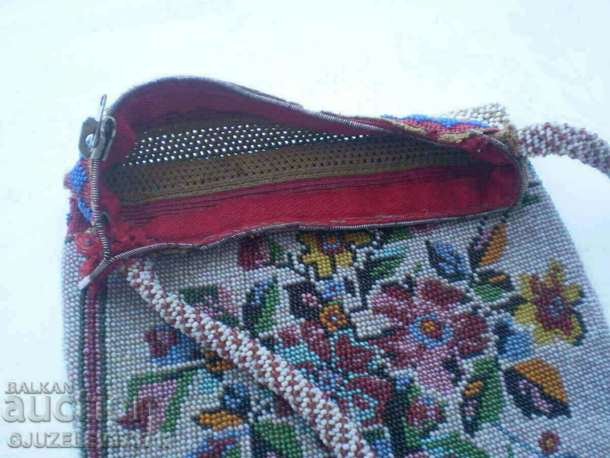 Antique hand embroidered glass bead handbag - 5 Antique hand embroidered glass bead handbag - 5