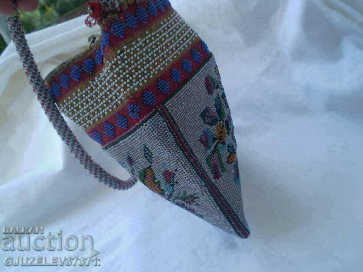 Antique hand embroidered glass bead handbag - 6 Antique hand embroidered glass bead handbag - 6