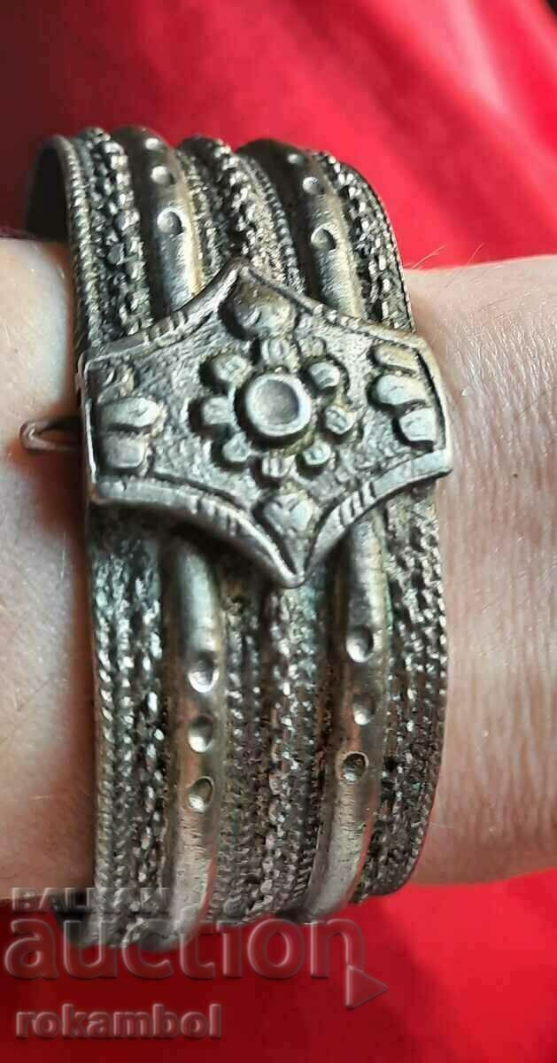 Antique Renaissance silver bracelet