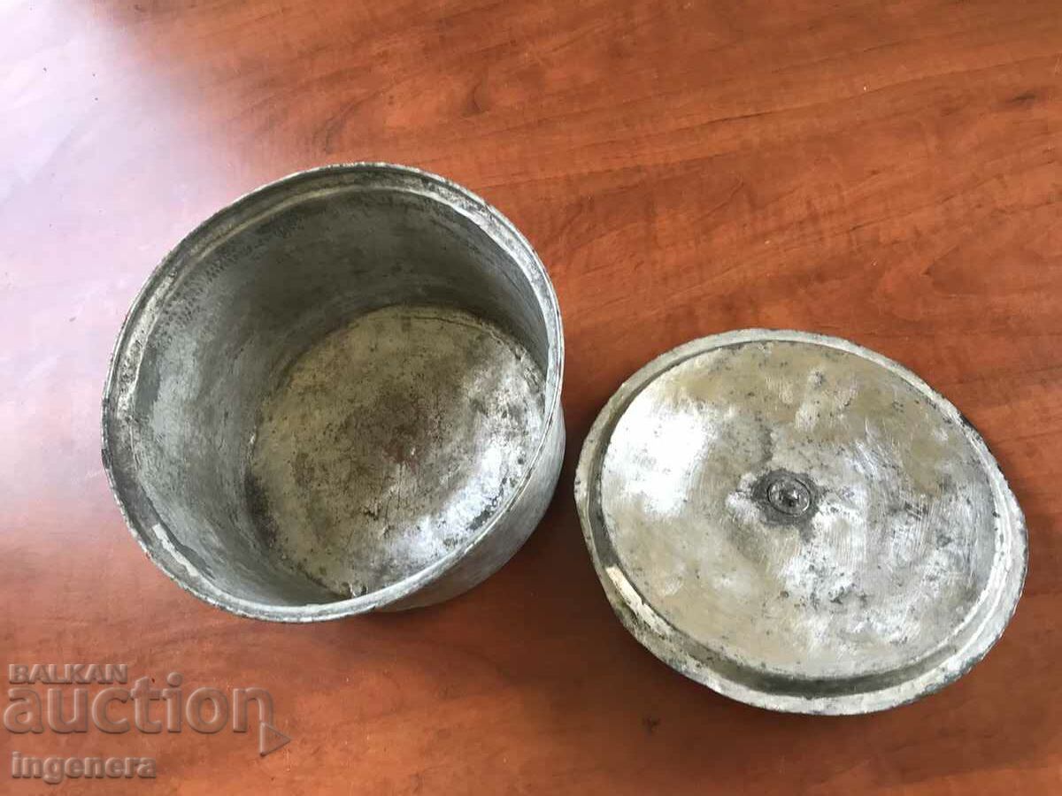 Δημοπρασία ΑΝΤΙΚΕ ΥΓΙΕΙΝΗ ΧΑΛΚΙΝΗ ΓΛΑΣΤΡΑ ΜΕ ΚΑΠΑΚΙ Δημοπρασία ΑΝΤΙΚΕ ΥΓΙΕΙΝΗ ΧΑΛΚΙΝΗ ΓΛΑΣΤΡΑ ΜΕ ΚΑΠΑΚΙ