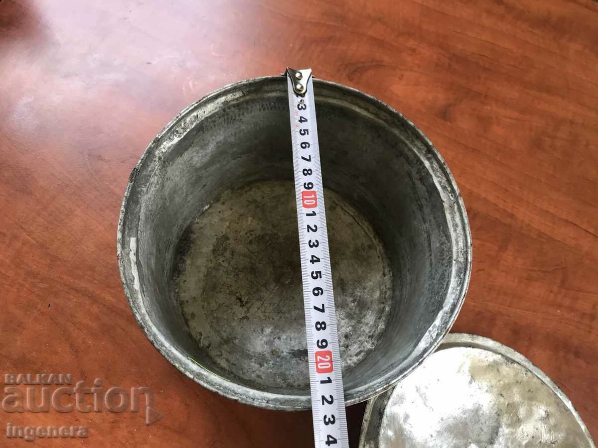 Παράδοση ΑΝΤΙΚΕ ΥΓΙΕΙΝΗ ΧΑΛΚΙΝΗ ΓΛΑΣΤΡΑ ΜΕ ΚΑΠΑΚΙ Παράδοση ΑΝΤΙΚΕ ΥΓΙΕΙΝΗ ΧΑΛΚΙΝΗ ΓΛΑΣΤΡΑ ΜΕ ΚΑΠΑΚΙ