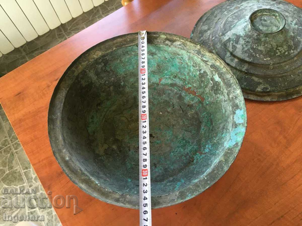 ANTIQUE DEEP AND HUGE COPPER POT POT - 5 ANTIQUE DEEP AND HUGE COPPER POT POT - 5