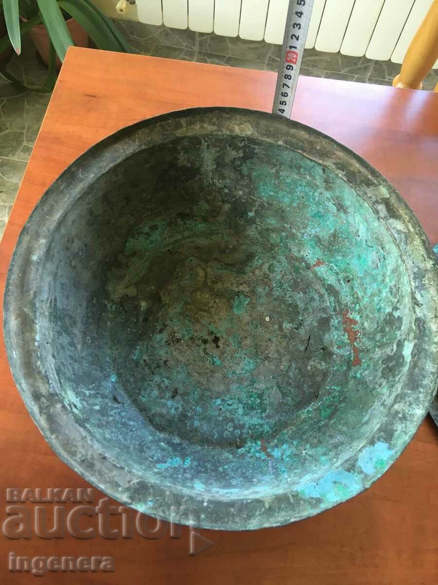 ANTIQUE DEEP AND HUGE COPPER POT POT - 6 ANTIQUE DEEP AND HUGE COPPER POT POT - 6