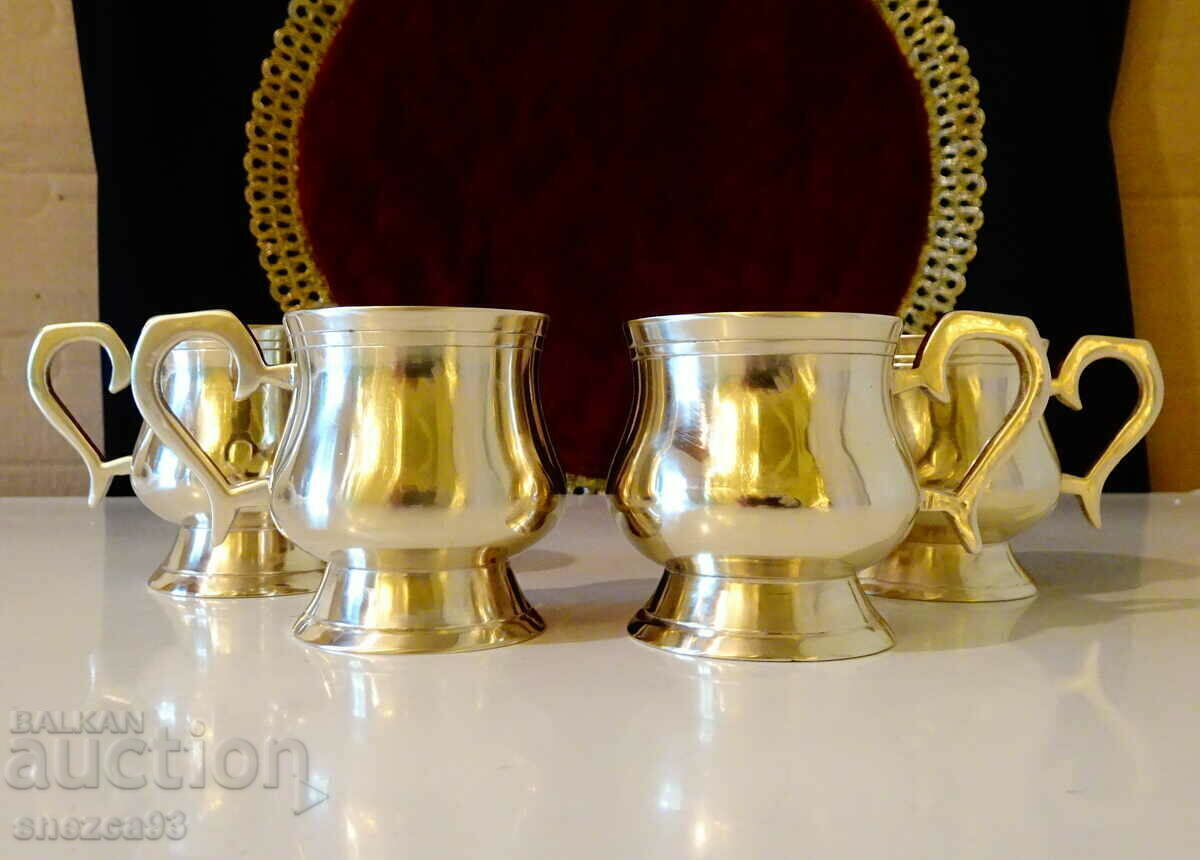 Massive bronze brandy cups, stool Massive bronze brandy cups, stool