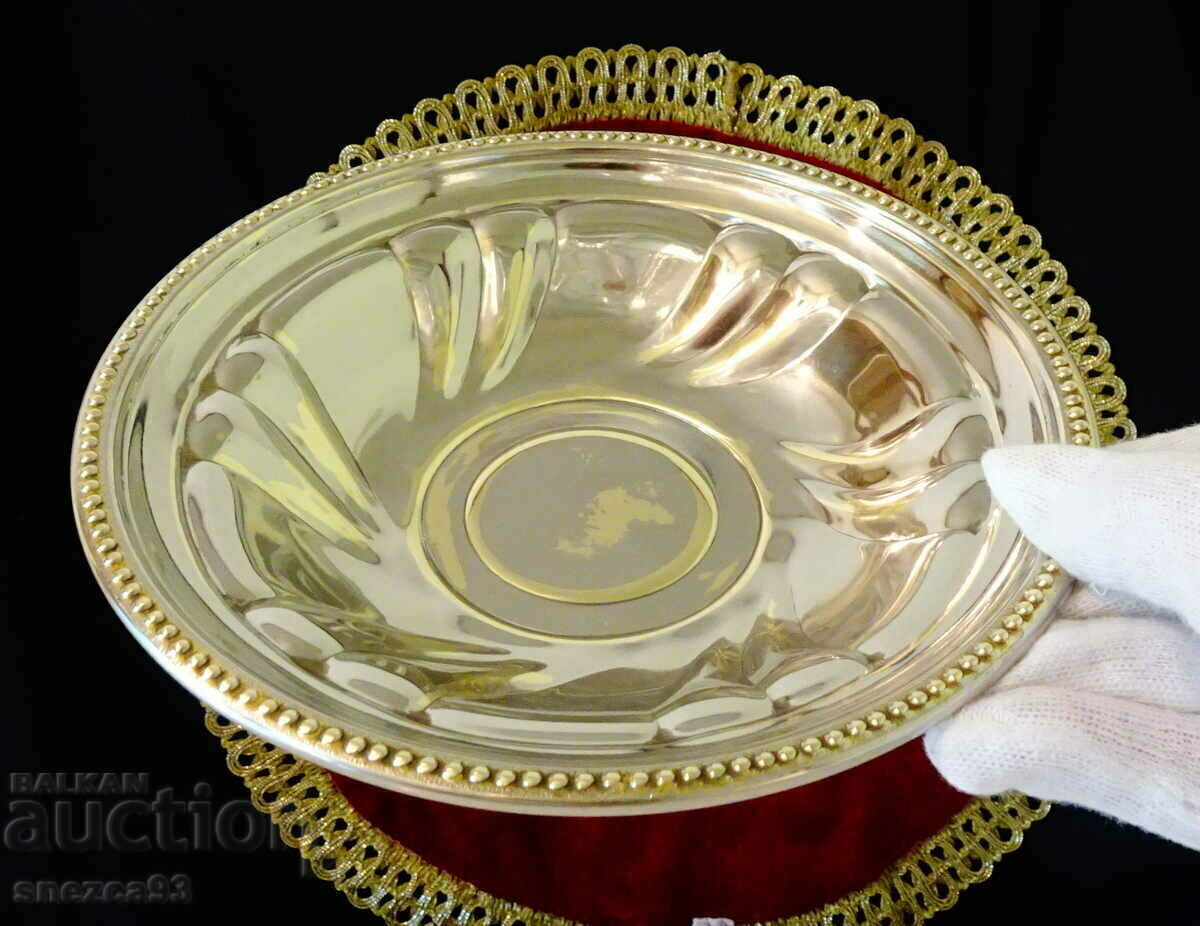 Auction Italian silver-plated bronze fruit bowl, relief Auction Italian silver-plated bronze fruit bowl, relief
