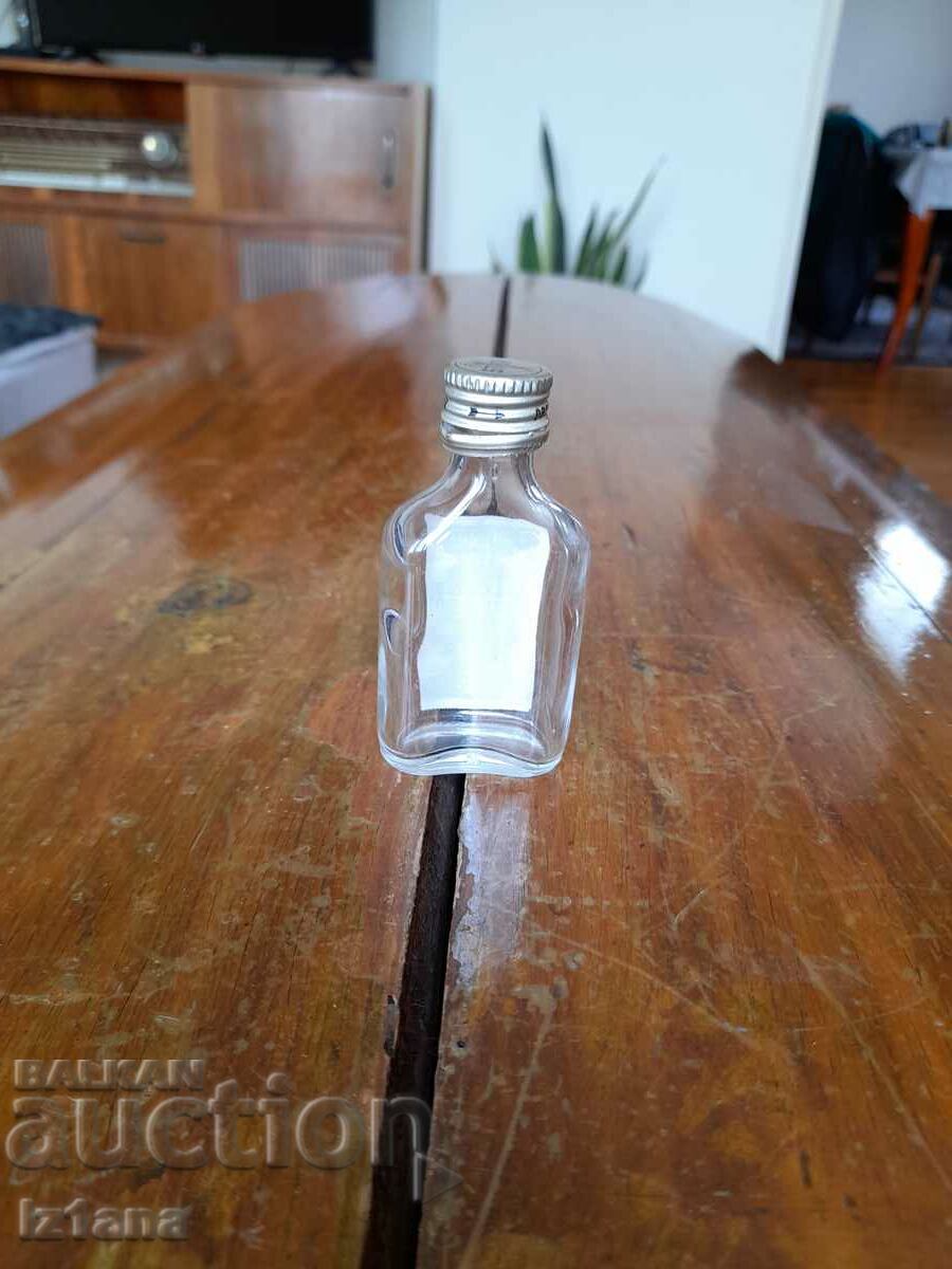 Аукцион Стара бутилка от бренди Himbeer Аукцион Стара бутилка от бренди Himbeer