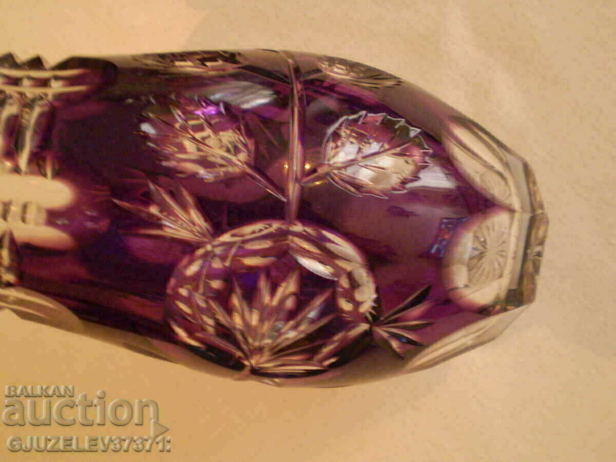 Delivery of Crystal vase purple cut crystal