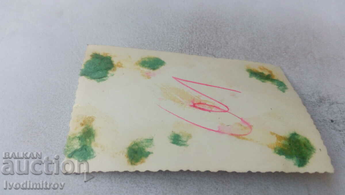 Photo Young man in a suit in the park with price 1.45 BGN | € 0.74 Photo Young man in a suit in the park with price 1.45 BGN | € 0.74