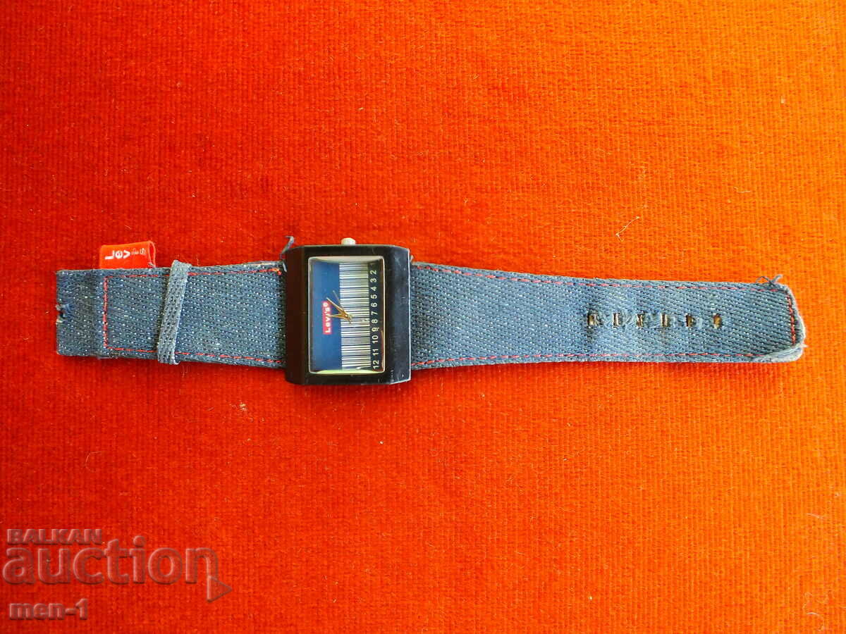 Auction  Women's watch-Levi's