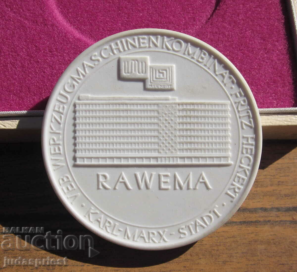 Medal Plaque Porcelain Meissen Meissen WMW Factory for Cutlery with price 35.00 BGN | € 17.90