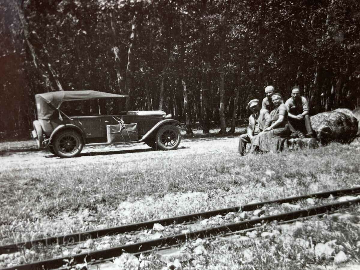 Fiat 509 1932. In the middle of Genisch-Ada Decovil line with price 15.00 BGN | € 7.67 Fiat 509 1932. In the middle of Genisch-Ada Decovil line with price 15.00 BGN | € 7.67