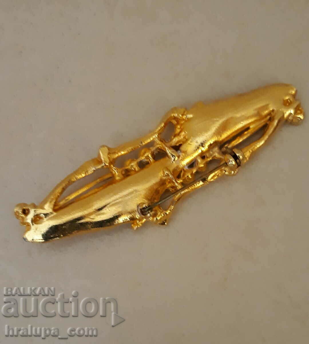 Designer brooch with price 20.00 BGN | € 10.23