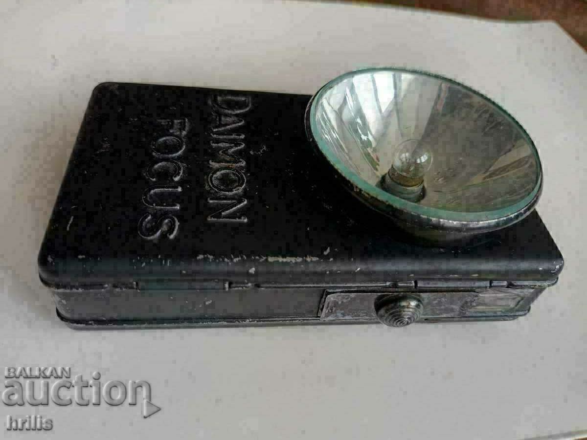 OLD MILITARY FLASHLIGHT DAIMON FOCUS WEHRMAHT VSV - 5 OLD MILITARY FLASHLIGHT DAIMON FOCUS WEHRMAHT VSV - 5