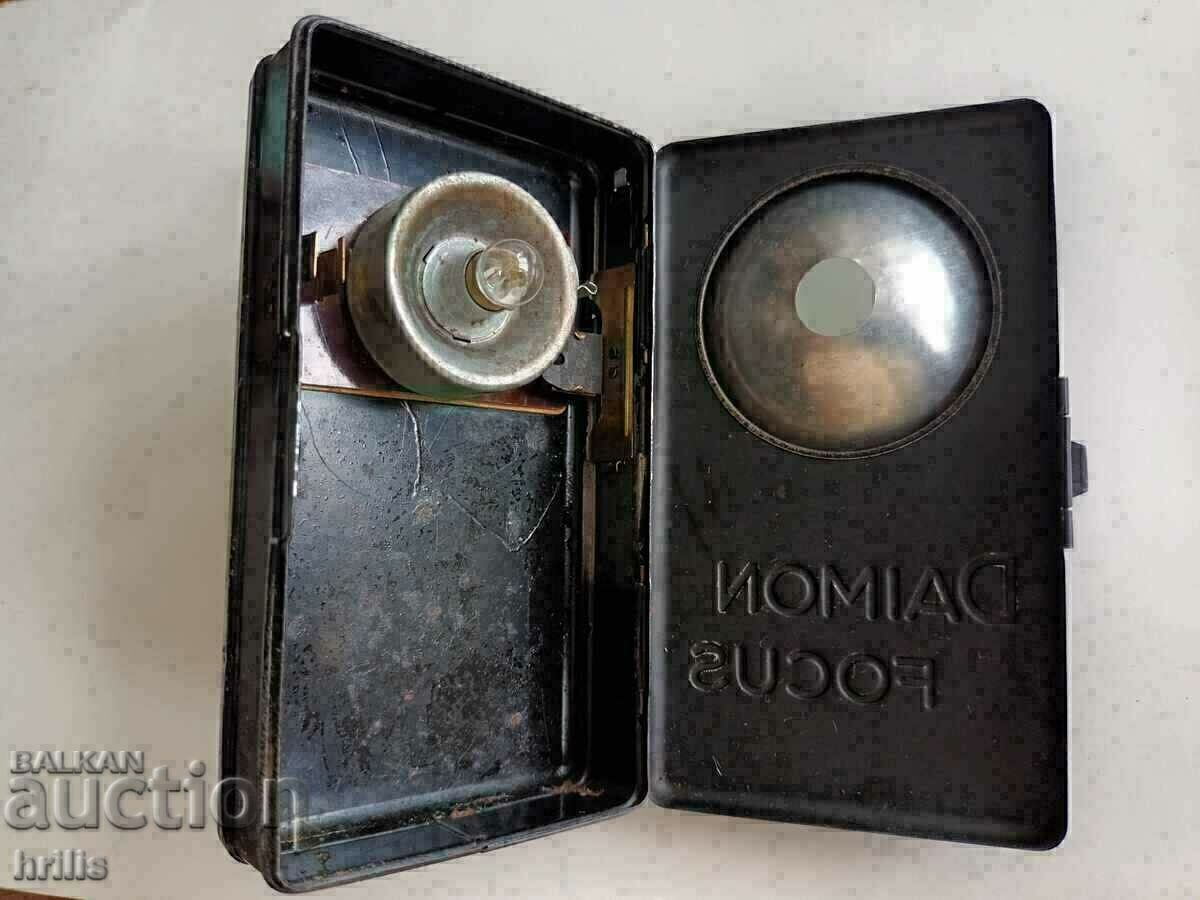 OLD MILITARY FLASHLIGHT DAIMON FOCUS WEHRMAHT VSV - 7 OLD MILITARY FLASHLIGHT DAIMON FOCUS WEHRMAHT VSV - 7