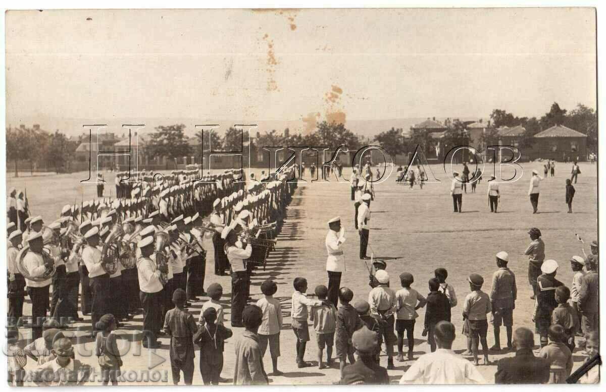 OLD PHOTO VARNA SAILORS PARADE B940 OLD PHOTO VARNA SAILORS PARADE B940