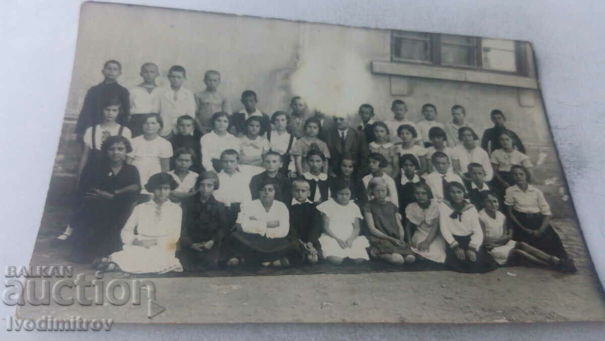 Φωτογραφία Μαθητές με τους δασκάλους τους