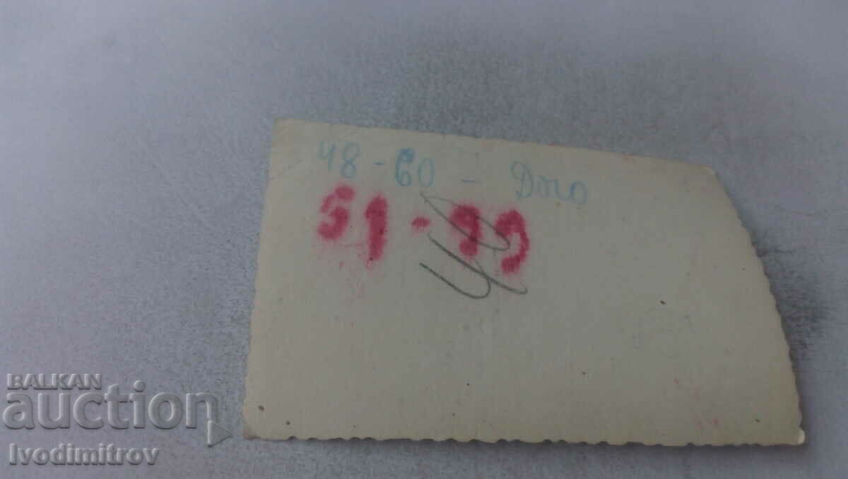 Φωτογραφία Σοφία Μια γυναίκα και ένα κοριτσάκι σε μια βόλτα με τιμή 2.35 BGN | € 1.20 Φωτογραφία Σοφία Μια γυναίκα και ένα κοριτσάκι σε μια βόλτα με τιμή 2.35 BGN | € 1.20