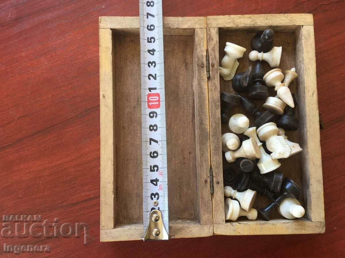 ȘAH CUTIE DE LEMN JOC VECHI cu preț 9.00 BGN | € 4.60