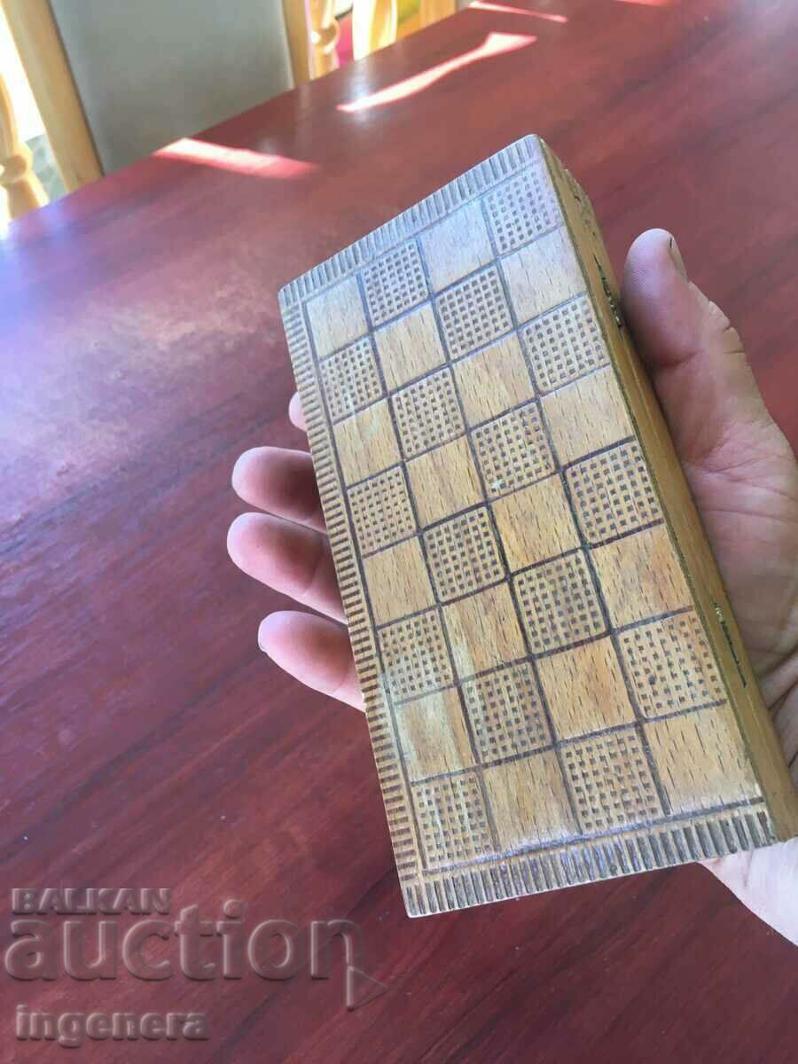 Livrarea ȘAH CUTIE DE LEMN JOC VECHI