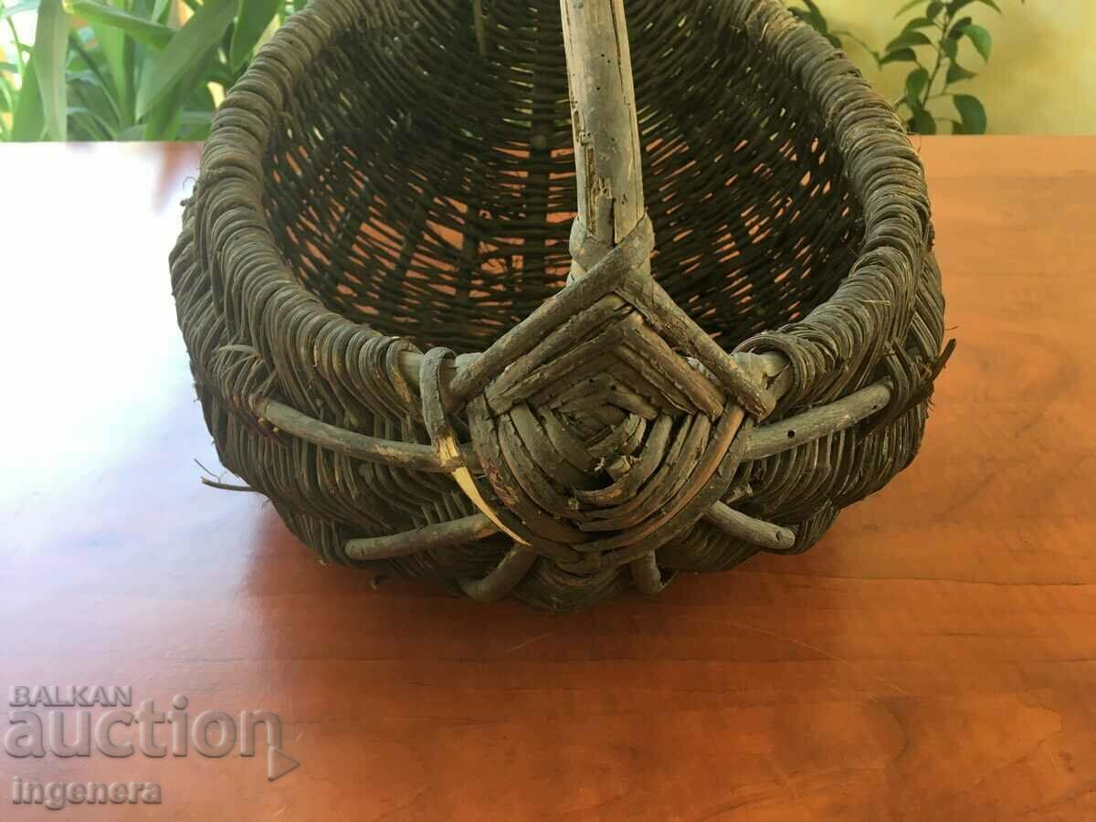 Delivery of BASKET WICKED BASKET ANTIQUE Delivery of BASKET WICKED BASKET ANTIQUE
