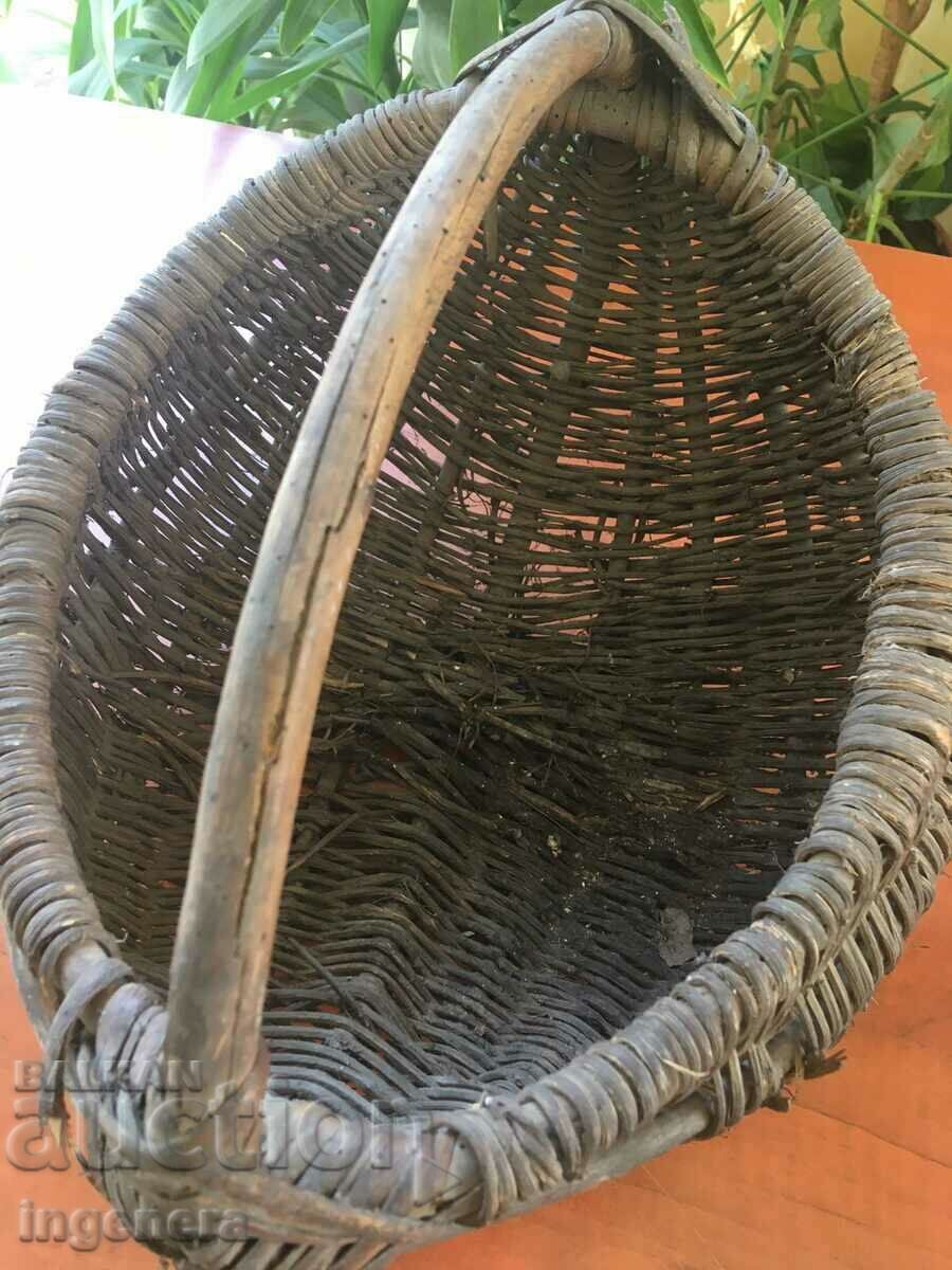 BASKET WICKED BASKET ANTIQUE - 5 BASKET WICKED BASKET ANTIQUE - 5