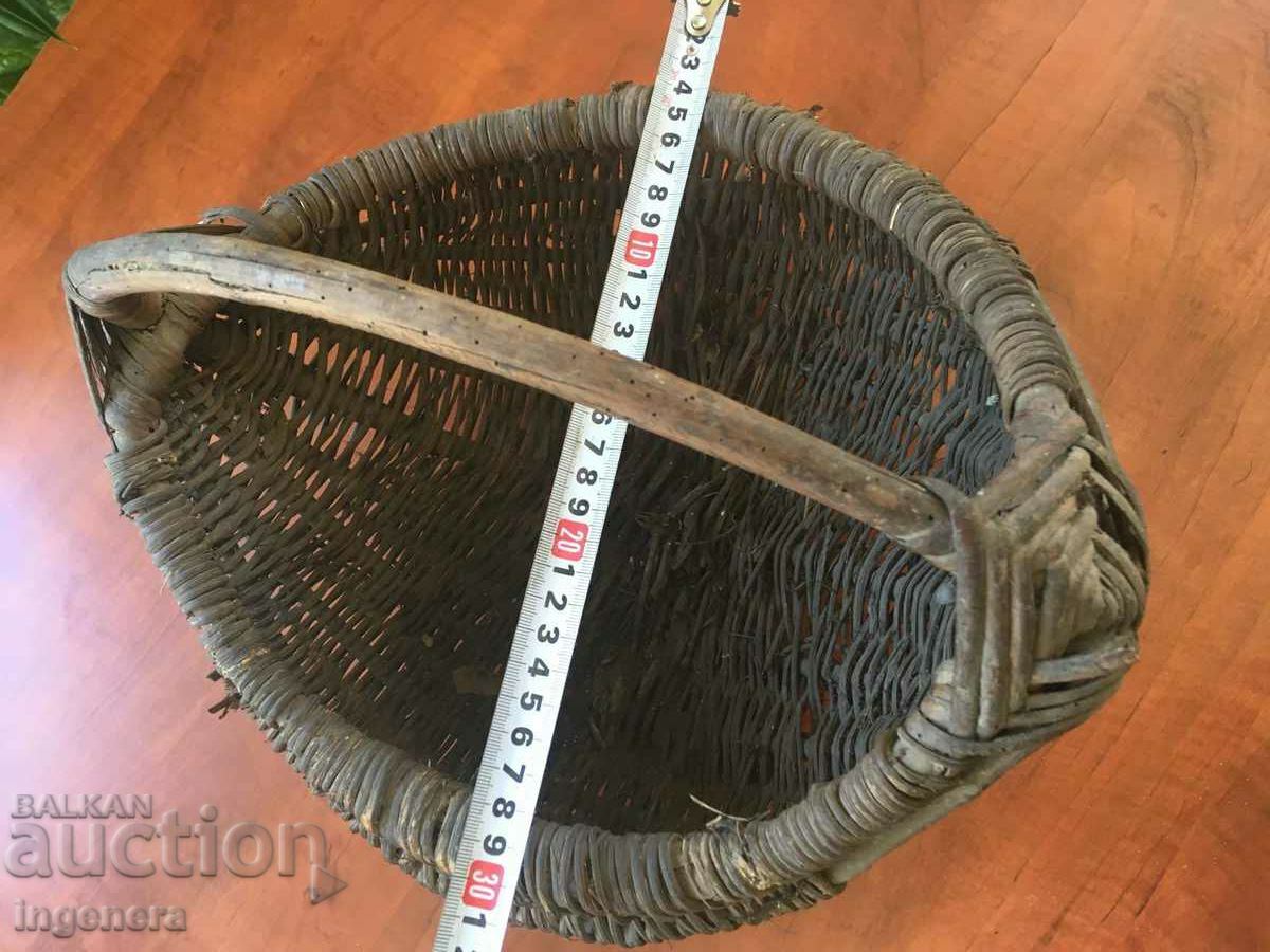 BASKET WICKED BASKET ANTIQUE - 6 BASKET WICKED BASKET ANTIQUE - 6