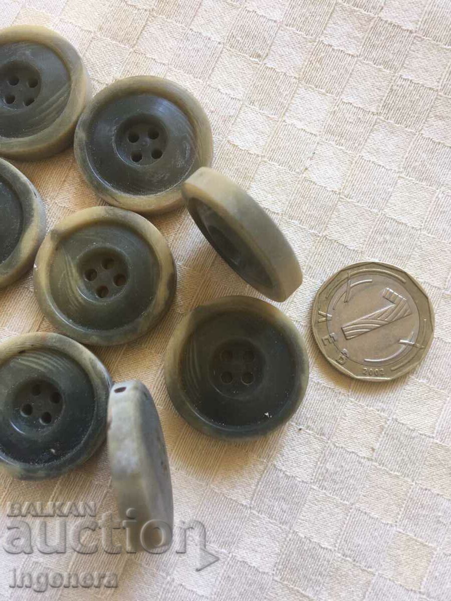 Auction  BUTTONS BUTTONS